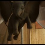 ダンボ、ついに空を飛ぶ　母への思いに感動必至！　映画『ダンボ』本予告