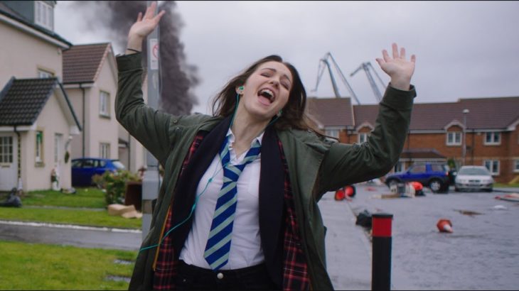 ゾンビとミュージカルが禁断の出会い…映画『アナと世界の終わり』本編映像