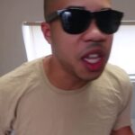 海外のコメディドラマのモノマネ