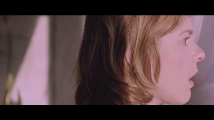 【映画DB】「ピンク・クラウド」予告篇（出演：ヘナタ・ジ・レリス ）